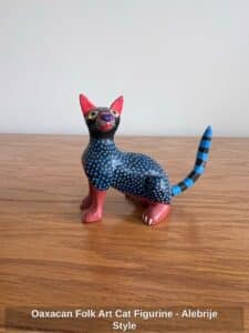 Oaxacan-Folk-Art-Cat-Figurine-Alebrije-Style