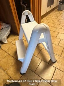 Rubbermaid-EZ-Step-Step-Folding-Step-Stool-second-image