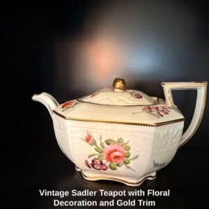 Vintage-Sadler-Teapot-with-Floral-Decoration-and-Gold-Trim
