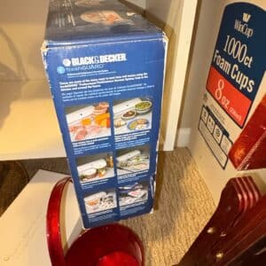 Black-Decker-FreshGuard-Professional-Performance-Vacuum-Sealer-VS-third-image