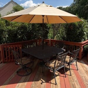 Cast-Aluminum-Patio-Dining-Set-with-Umbrella