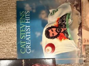 Cat-Stevens-Greatest-Hits-Vinyl-Record-with-Poster