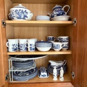 Churchill-Blue-Willow-China-Set