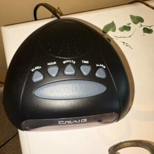 Craig-CRB-AM-or-FM-Clock-Radio-second-image