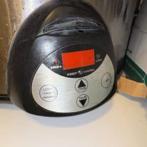 Crock-Pot-Quart-Programmable-Slow-Cooker-second-image