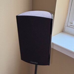 Definitive-Technology-ProMonitor-Speakers-with-Stands-second-image