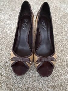 Franco-Sarto-Brown-Snake-Print-Peep-Toe-Wedge-Shoes