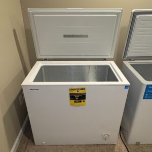 Hisense-.-cu.-ft.-Chest-Freezer