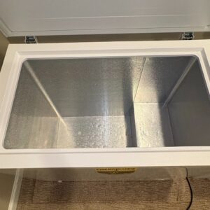Hisense-.-cu.-ft.-Chest-Freezer-third-image