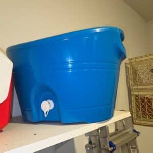 Igloo-Coolers-Blue-Beverage-Cooler-with-Spigot