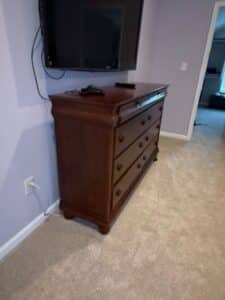 Liberty-Furniture-Industries-Dresser-sixth-image