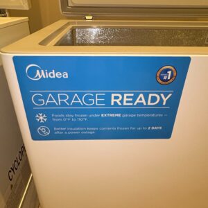 Midea-.-cu-ft-Garage-Ready-Chest-Freezer-B-fourth-image