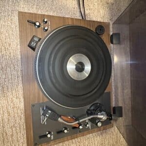 Realistic-LAB-Automatic-Turntable-second-image