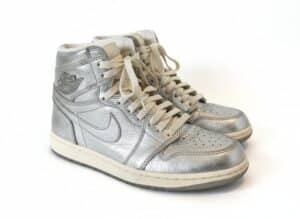 Air-Jordan-High-OG-Chrome-Womens-third-image