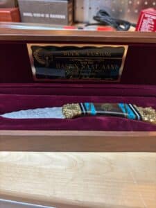 Custom-Buck-Knife-by-Hastings-Naat-aani-Navajo-Artist