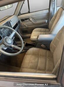 Jeep-Cherokee-Pioneer-XJ-fifth-image