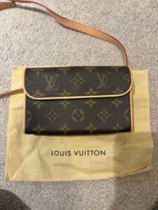 Louis-Vuitton-Pochette-Florentine-Monogram-Canvas-Belt-Bag