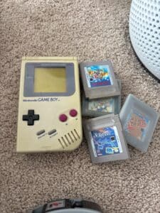 Nintendo-Game-Boy-DMG-with-Games