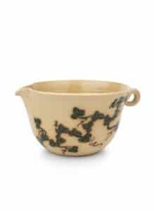 Stoneware-Mixing-Bowl-with-Shamrock-Motif-by-Ohio-Stoneware-fifth-image-1