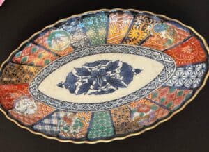 Takahashi-Imari-Oval-Dish-third-image-1