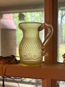Blue-Hobnail-Vase-Indiana-Glass-second-image