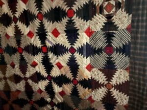 Pineapple-Quilt-with-Fort-Wayne-Inscription