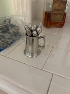 Fine-English-Pewter-Cocktail-Stirrers-in-Pewter-Tankard-Holder