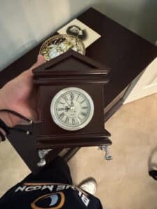Godinger-Silver-Art-Co.-Mahogany-Finish-Wooden-Arch-Mantel-Clock-1