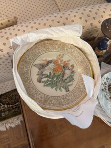Lenox-Eastern-Phoebe-Annual-Limited-Edition-Plate