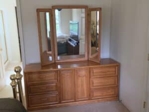 Oak-Triple-Dresser-with-Tri-Fold-Mirror