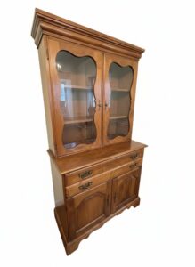 Temple-Stuart-Colonial-Modern-Dinettes-China-Cabinet-fourth-image