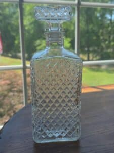 Vintage-Diamond-Cut-Glass-Decanter-with-Stopper-Made-in-Italy