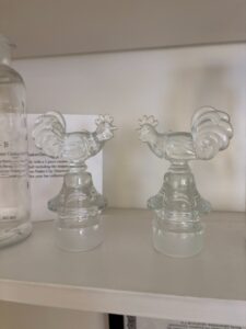 Vintage-Glass-Rooster-Cocktail-Shaker-Stopper