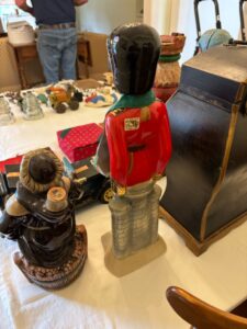 Windsor-Canadian-Royal-Guard-Decanter-Irish-Mist