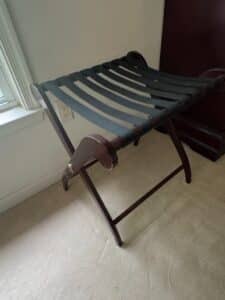 Wooden-Luggage-Rack-second-image