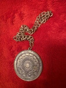 Alva-Museum-Replicas-Aztec-Calendar-Sun-Stone-Pendant-Necklace
