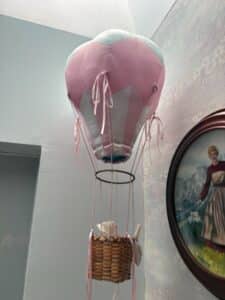 Hot-Air-Balloon-Nursery-Decor