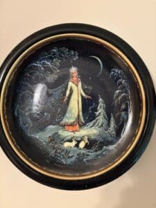 Kholuy-Miniature-Snegurochka-Collector-Plate
