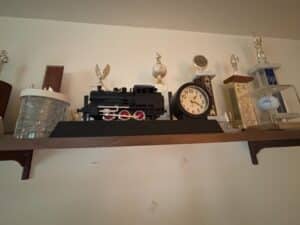 Mars-Quartz-Locomotive-Desk-Clock