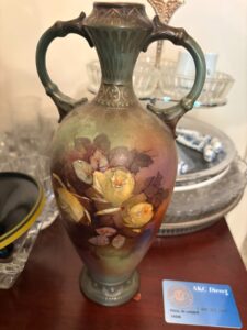Royal-Haeger-Wettina-Hand-Painted-Floral-Porcelain-Vase-1