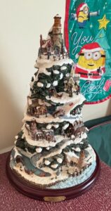Thomas-Kinkade-Christmas-by-the-Harbor-Illuminated-Tree