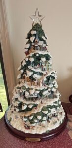 Thomas-Kinkade-Village-Christmas-Illuminated-Tree-Bradford-Editions
