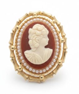 Vintage-Resin-Cameo-Brooch-with-Faux-Pearls-1