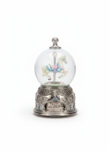Wallace-Silversmiths-Carousel-Waltz-Musical-Snow-Globe-third-image