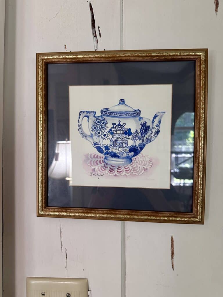 Furniture, Collectibles, Antiques, Jewelry, Decor, Rugs, Wall Art, Pottery, Garage Items