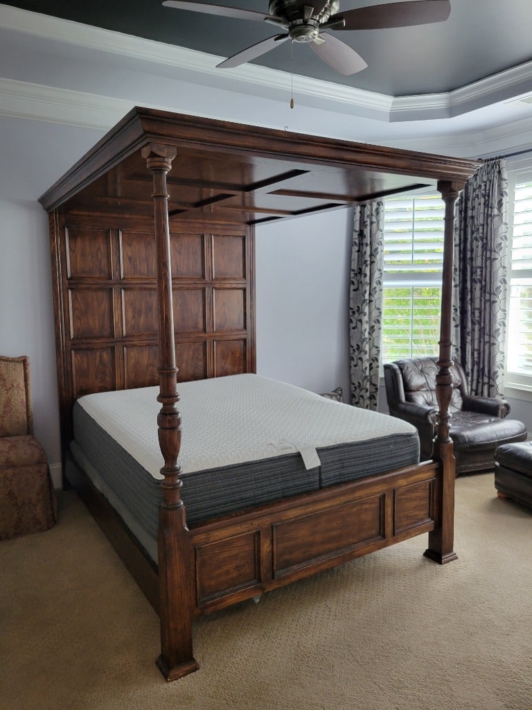 Blue Moon Sale in Nice Home in the Palisades