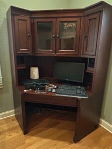 Aspenhome-Corner-Computer-Desk-with-Hutch