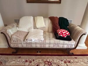 Victorian-Style-Chaise-Lounge