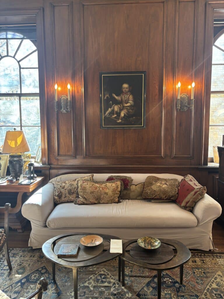 Gold Coast: Artist & Antique Dealer,  A home filled with layered textiles & collected beauty.