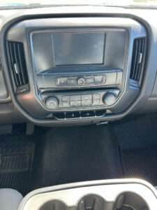 Chevrolet-Silverado-Regular-Cab-Pickup-Truck-fourth-image
